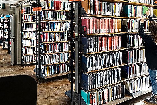 Uni Bibliothek