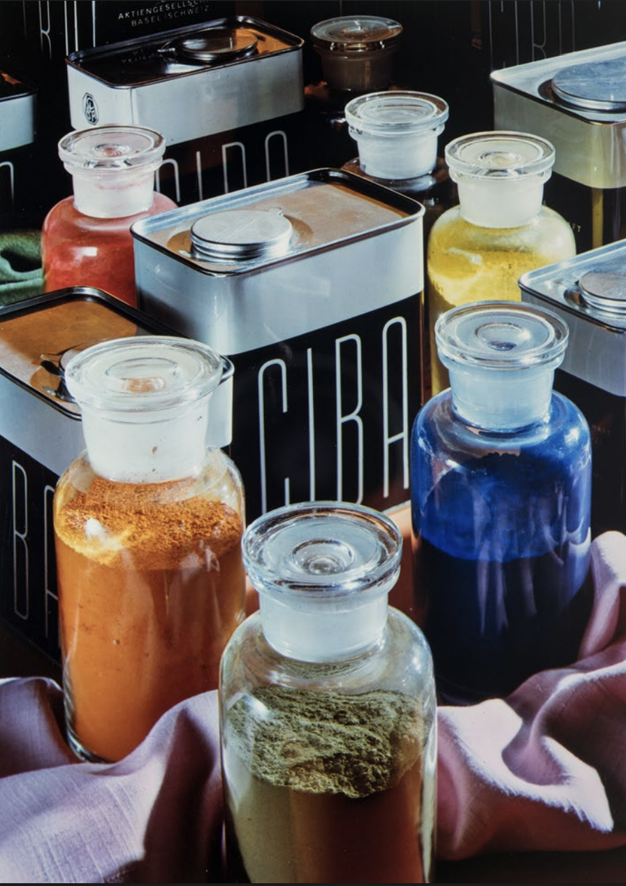 Hans Hinz, Ciba Farben, undated, chromogenic print. Staatsarchiv Basel-Stadt.